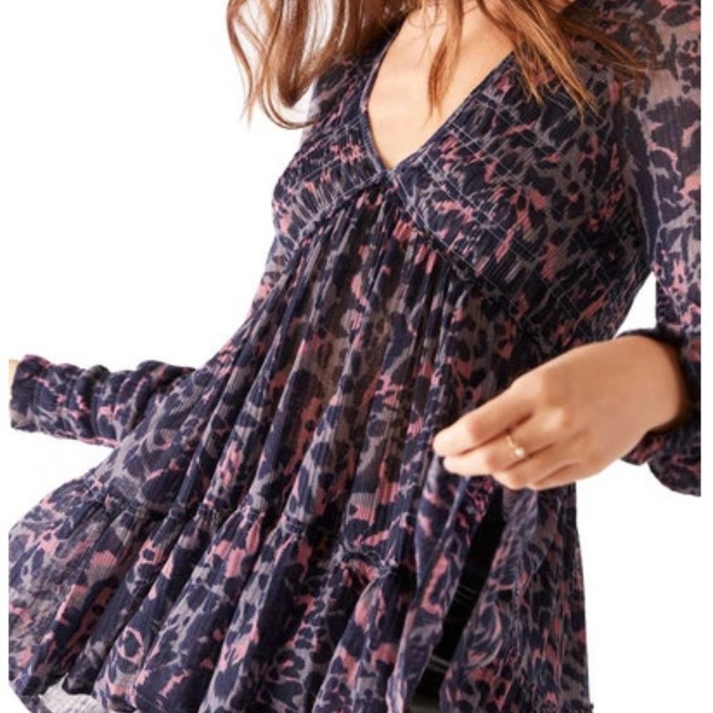 *NWOT* Women's Free People Flowey Tunic Top Black Pink Leopard Print XS